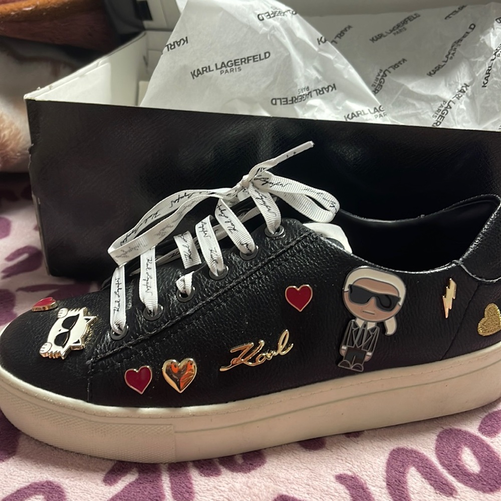 Karl Lagerfeld sneakers have the original box.